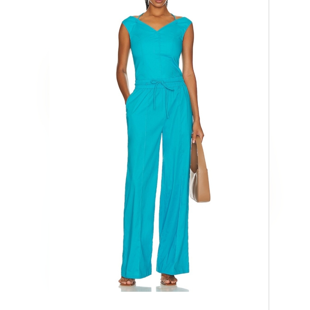 NWT Medium Cerulean Blue chill outfit